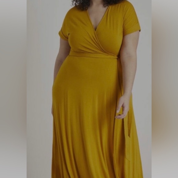 Eloquii
Yellow Wrap Dress - Picture 3 of 3